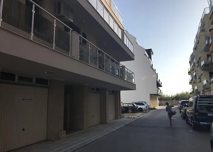 Eli Séjour chez l'habitant *