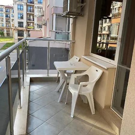 Частна квартира Eli Поморие